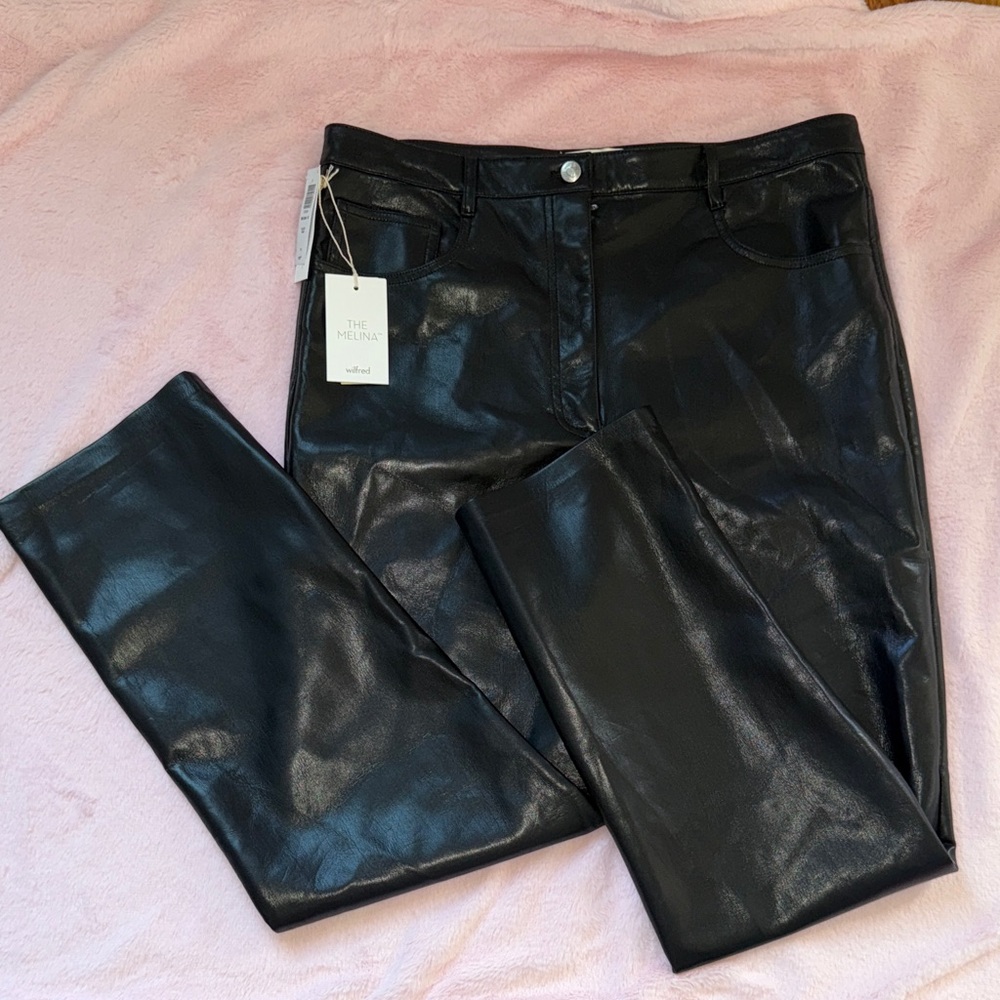 Black Faux-Leather Pants ** Bundle 5+ items and name your offer!!! 💖💞